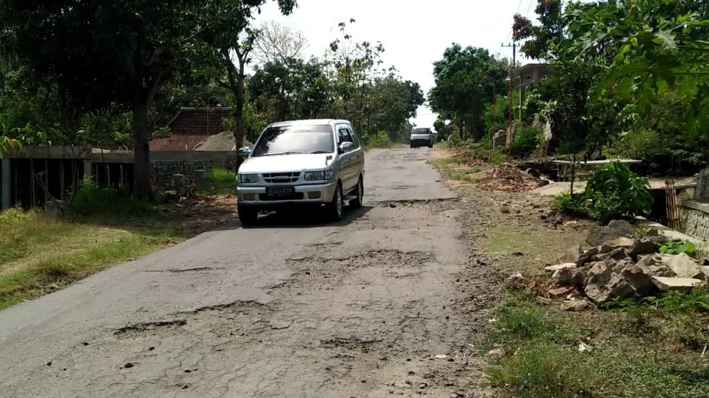 Perbaikan Jalan Rusak di Ponorogo Baru Sentuh 1,5 Persen