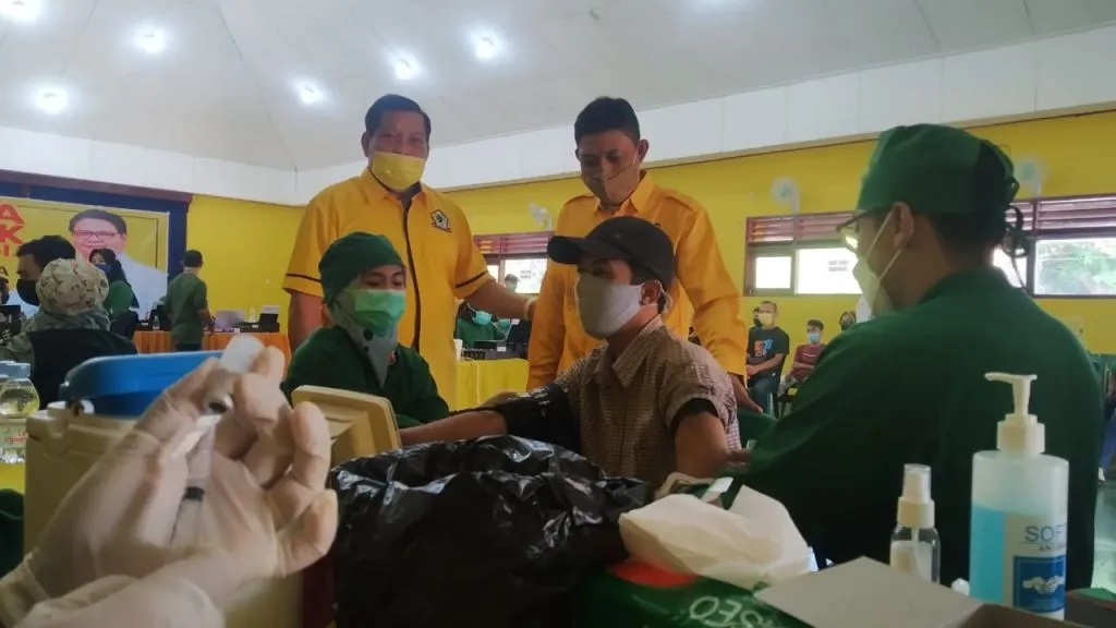 Dukung Pemerintah, Golkar Kota Madiun Gelar Vaksinasi