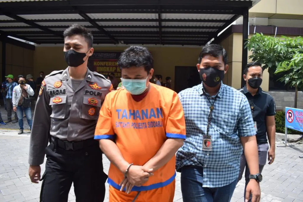Kades Klantingsari Kena OTT Tim Saber Pungli Satreskrim Polresta Sidoarjo