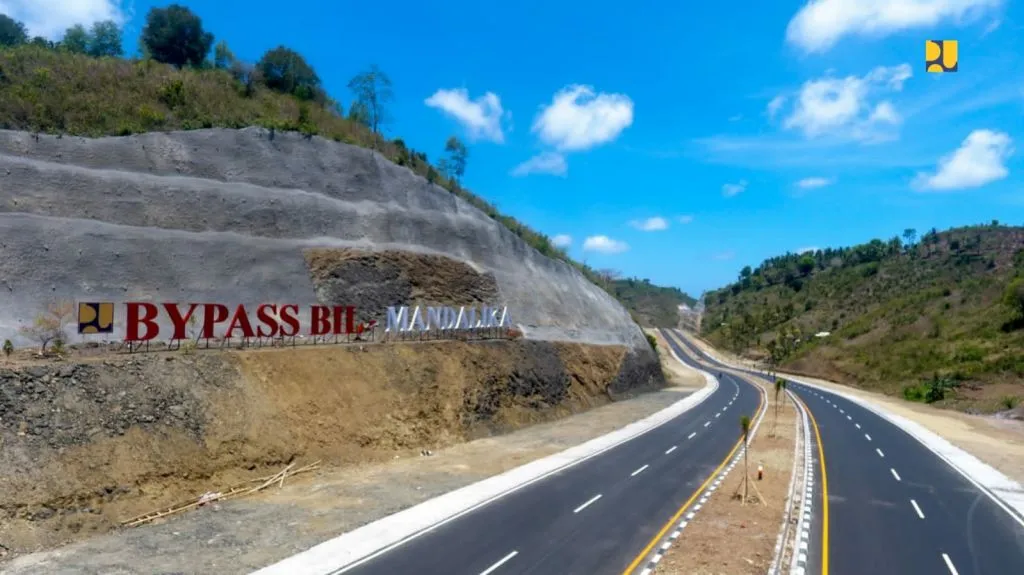 Jalan Utama Bypass Bandara Internasional Lombok (BIL)-Mandalika Diselesaikan