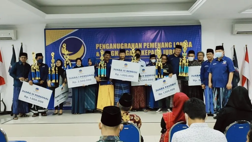 Penganugrahan Pemenang Lomba dan Penghargaan pada Juri