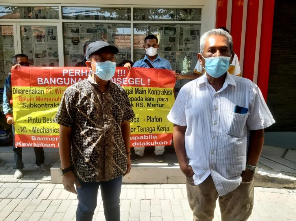 14 Subkon Gelar Aksi Protes di Gedung Intensive Care RSJ Menur