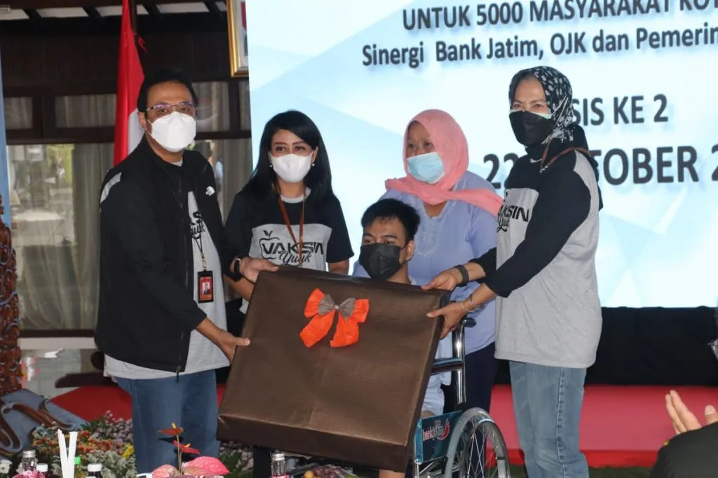 Bank Jatim, OJK dan Pemkot Batu Gelar 5000 Vaksinasi di 11 Titik