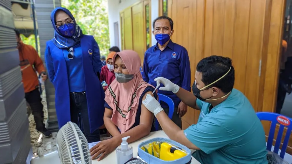 Dorong 50 Persen Capaian, Nasdem Genjot Program Vaksinasi