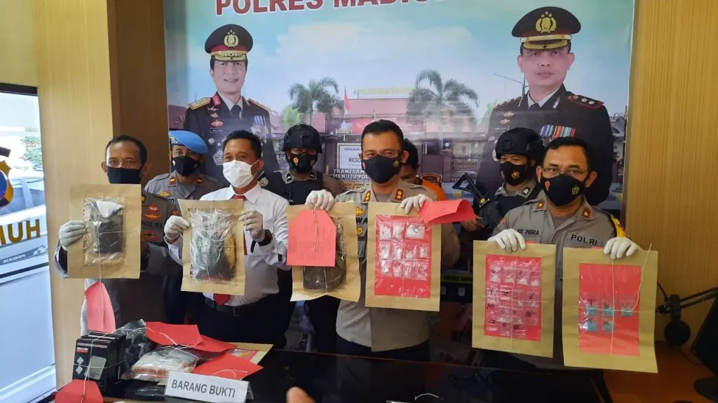 Budak Narkoba Ratusan Gram Dilibas Sanarkoba Polres Madiun Kota