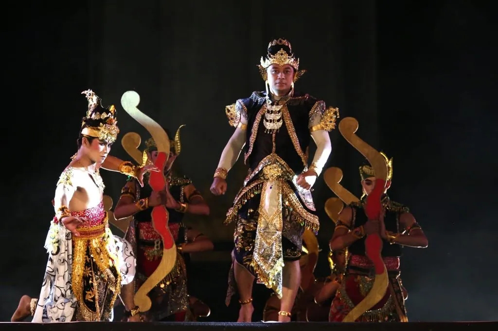 Punggawa Kota Surabaya Kompak Mainkan Peran Wayang Sejarah Sumpah Merah Putih