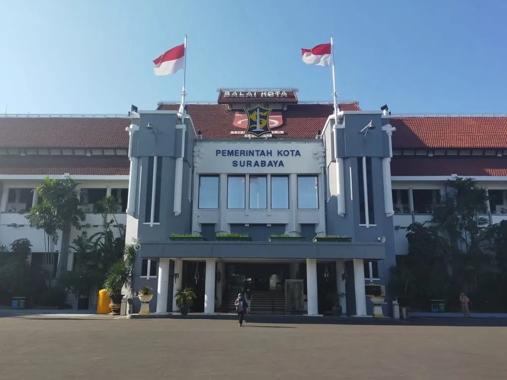 Wali Kota Eri Tampung Usulan UMK SPSI Surabaya