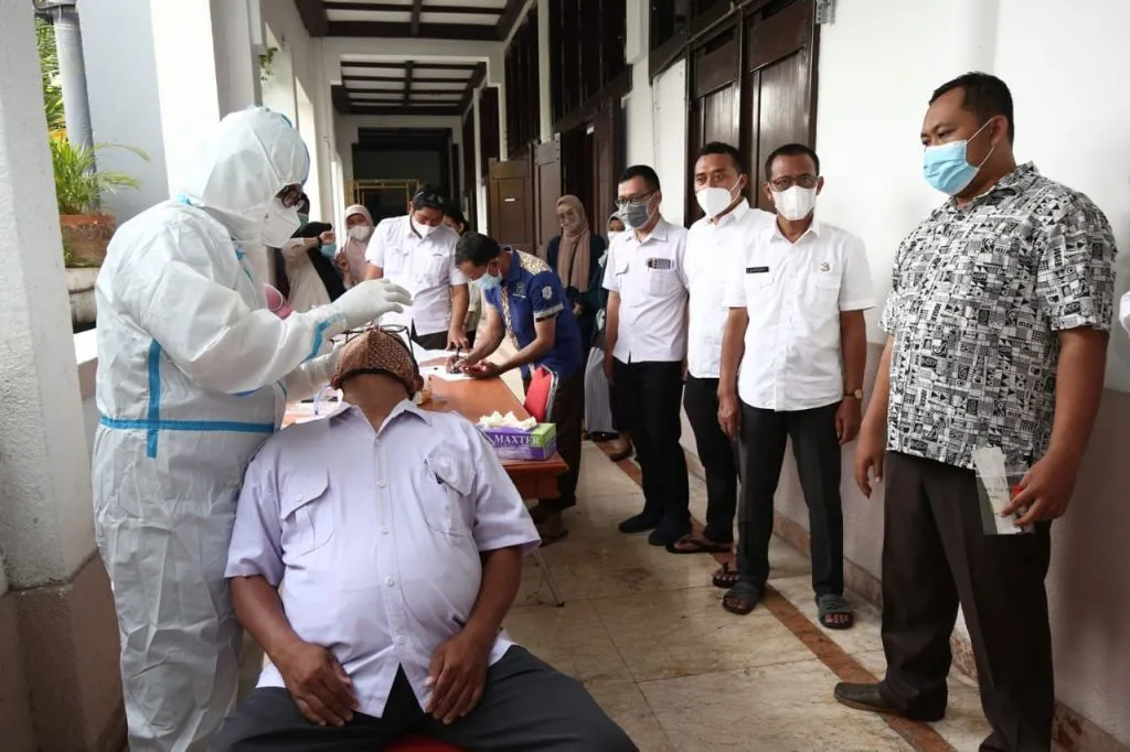 Hasil Swab di Kantor Pemerintah Kota Surabaya Negatif Covid-19