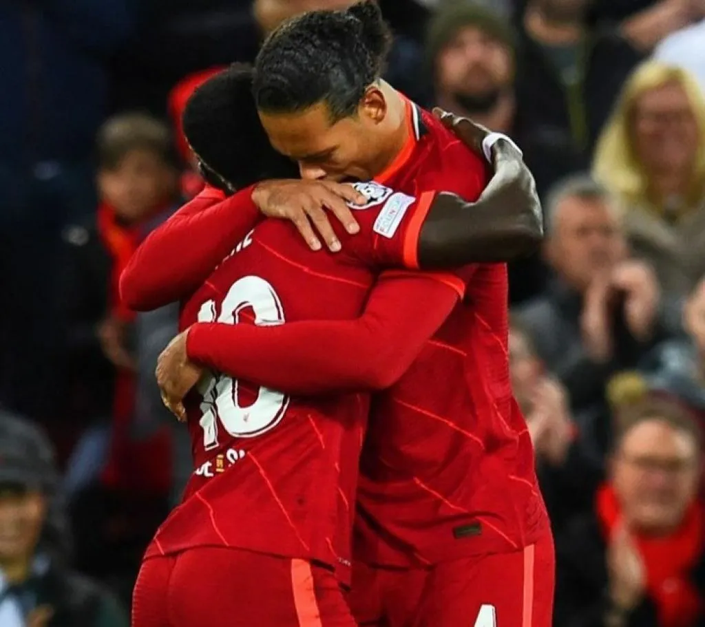 Gunduli Atletico, Liverpool Lolos