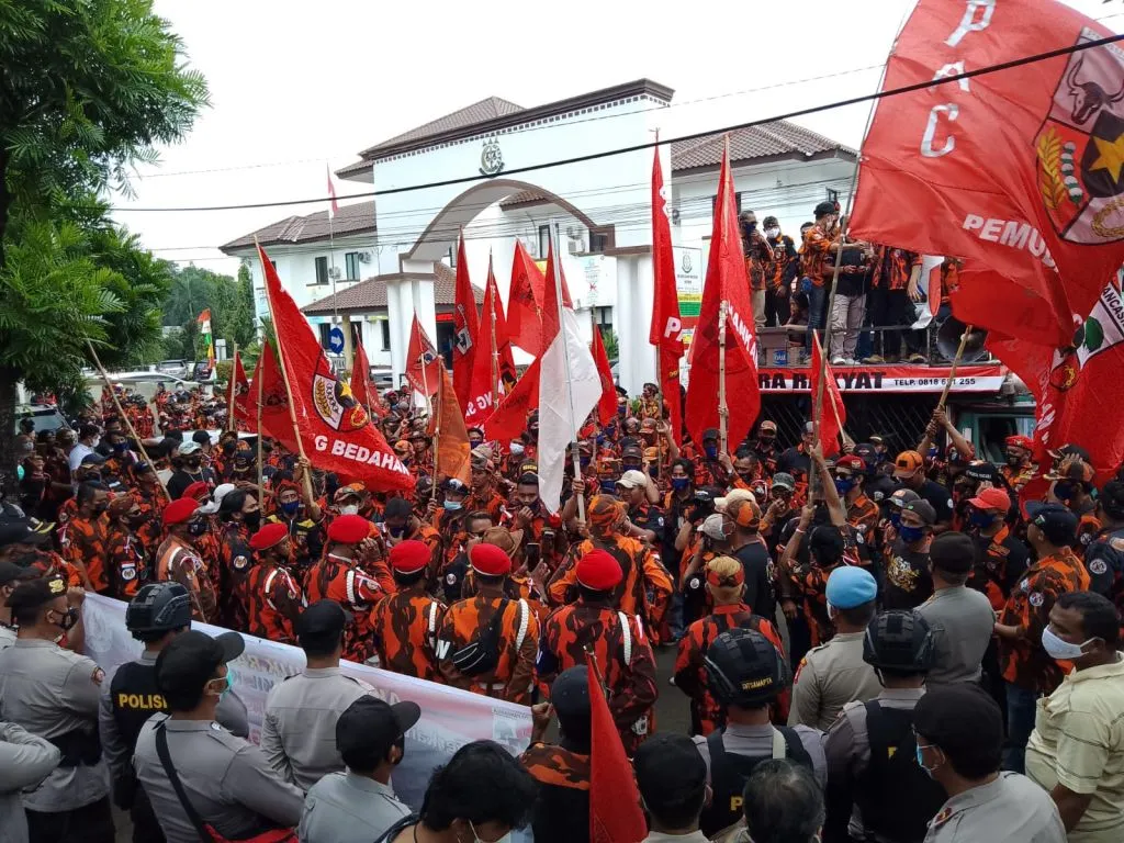 Pemuda Pancasila Depok Tuntut Junimart Girsang Dicopot dan Minta Maaf
