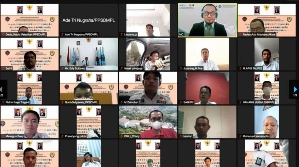 Sekolah Pelayaran Bhakti Samudera Surabaya bersama Pusat Pengembangan Sumber daya manusia Perhubungan Laut melaksanakan Training of Trainer (ToT) IMO Model Course 6.09 Training Course for Instructors. 