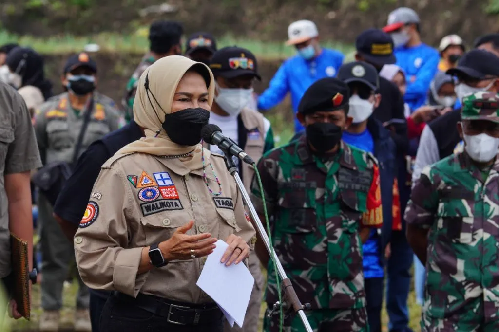 Dinsos Jatim Bersinergi dengan Pemkot Batu Tanam Ribuan Bibit Pohon