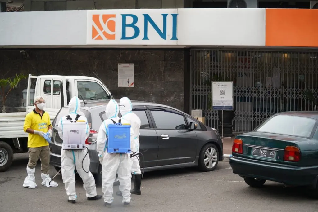 Setelah Lockdown, Ratusan Karyawan BNI 46 Kota Madiun Jalani PCR