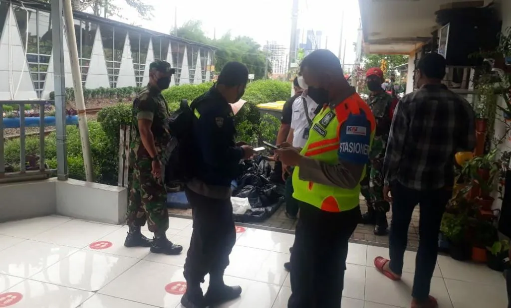 Langgar Palang Pintu Rel, Anggota BEM UI Tewas Ditabrak KA