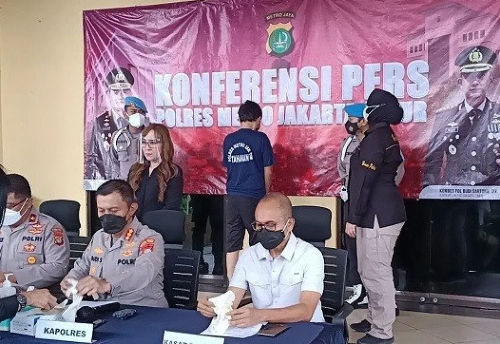 Ditangkap, Pelaku Modus Tabrak Lari yang Viral Ngaku Butuh Uang untuk Beli Obat