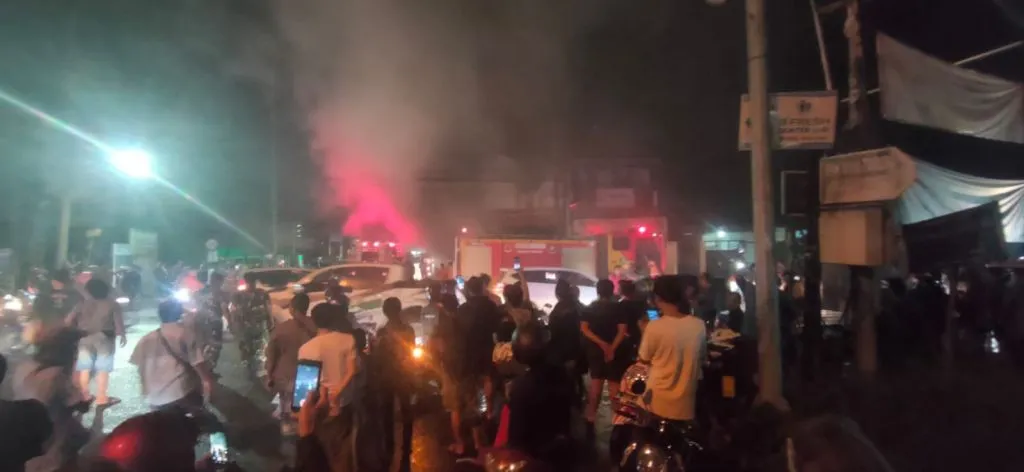 Toko Onderdil Motor di Wonoayu Sidoarjo, Ludes Dilalap Api