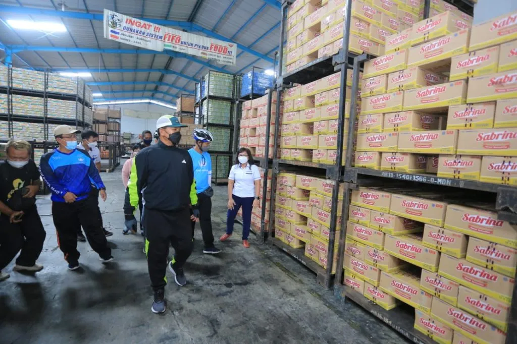 Cek Gudang, Walikota Madiun Pastikan Tidak Ada Penimbunan Minyak Goreng