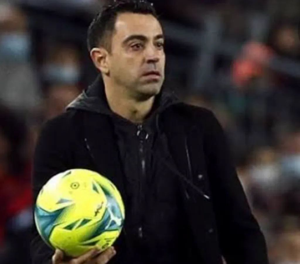 Latih Barcelona, Nilai Xavi Masih Belum Memuaskan