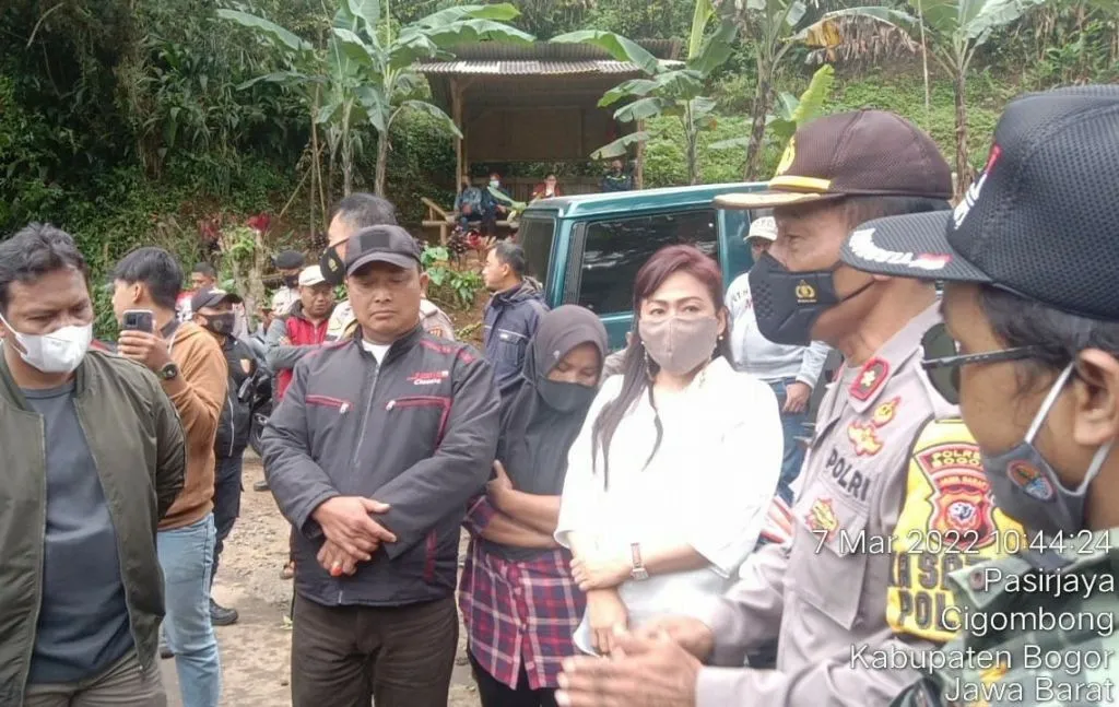 Penggarap Tolak Penutupan Akses Masuk Perkebunan