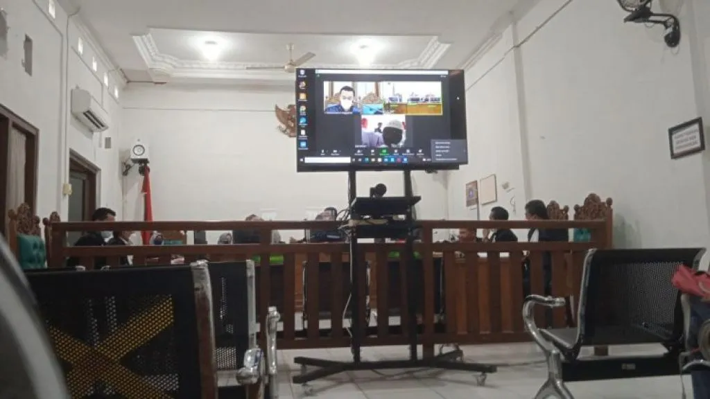 Di Depan Hakim, Pemuda Asal Sidoarjo Mengaku Dipukuli Polisi saat Diinterogasi