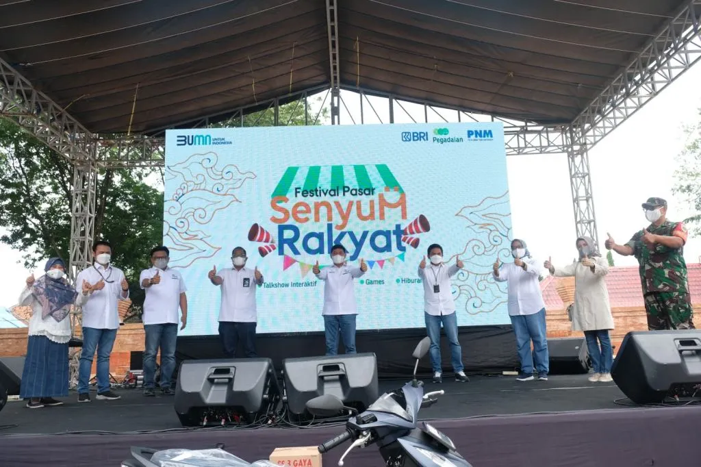 Pegadaian Bersama BRI dan PNM Gelar Festival Pasar Senyum Rakyat