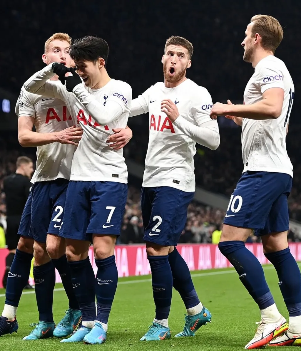 Spurs Ganyang Everton 5-0