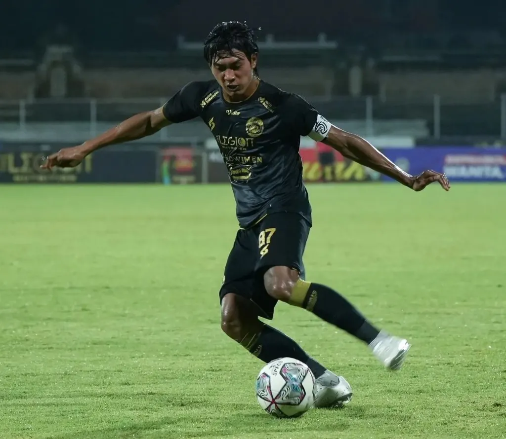 Johan Alfarizi Selamatkan Muka Arema