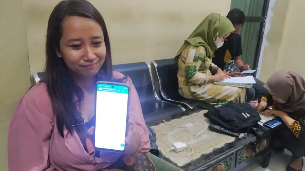 Emak-emak Ngaku Tertipu Arisan Online, Kini Lapor Polresta Madiun
