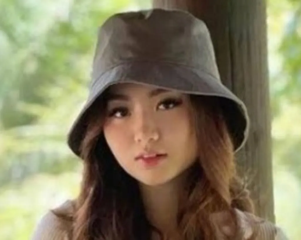 Vanessa Khong.
