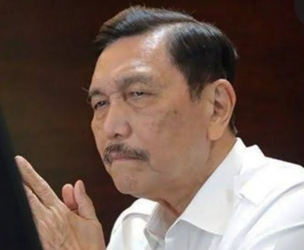 Berpuisi, Fadli Zon Sebut Luhut BRUTUS