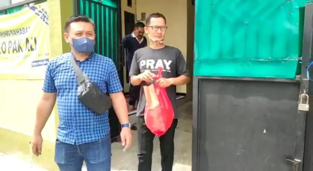 Tim Tabur Kejari Surabaya Eksekusi Terpidana Cabul