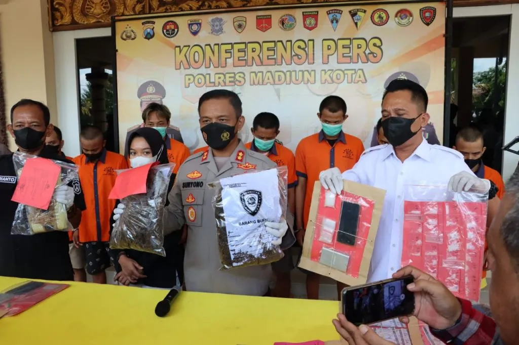 Polres Madiun Kota Amankan 3 Kg Ganja dan Narkoba Lainnya