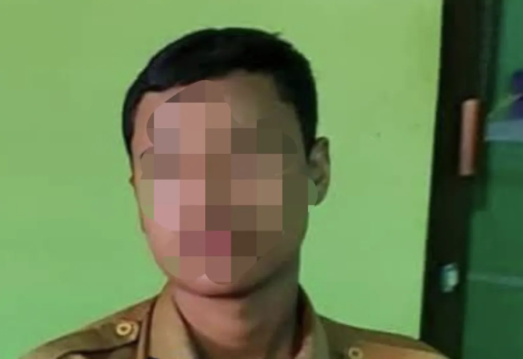 Merasa Dicueki, Siswa SMA Ini Pukul Pacarnya Dalam Kelas