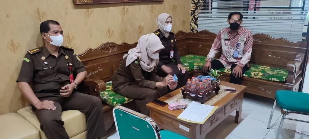 Saksi Kasus PDAM Kota Madiun, Ramai-ramai Kembalikan Uang ke Kejaksaan