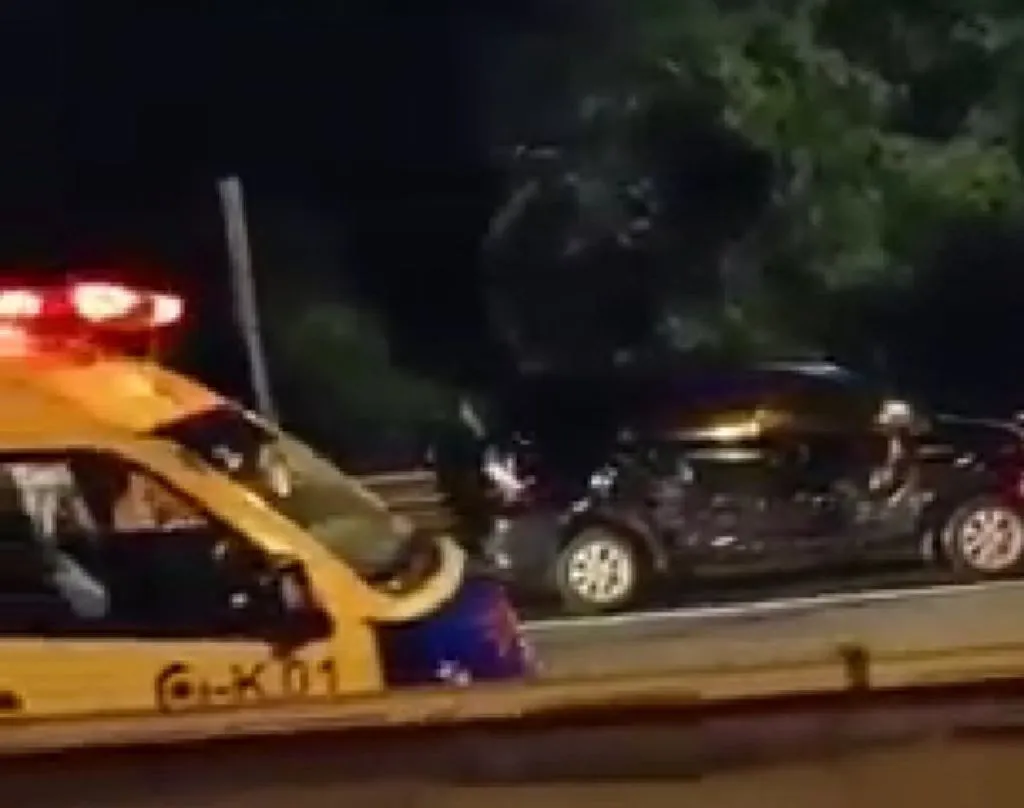 Kurang Lebih 17 Kendaraan Terlibat Kecelakaan di Ruas Tol Cipularang