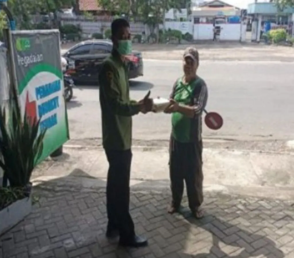 Pegadaian Kanwil Surabaya XII Kucurkan Dana Berbagai untuk Warga Sekitar Rp208 Juta