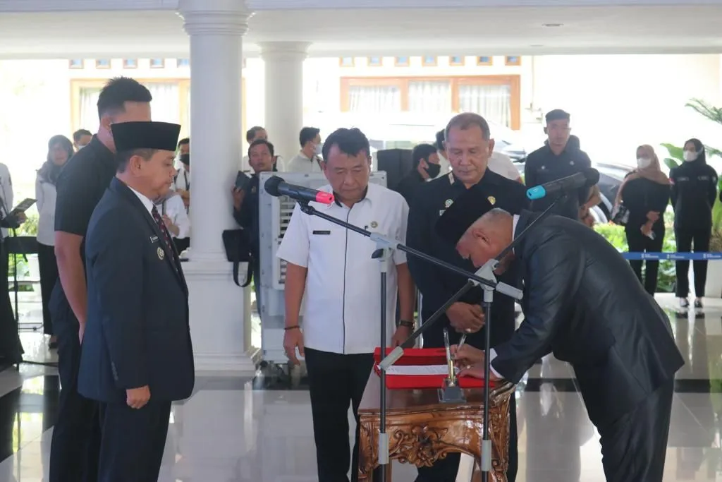 Riswandar Jabat Pj. Sekda Kabupaten Muara Enim
