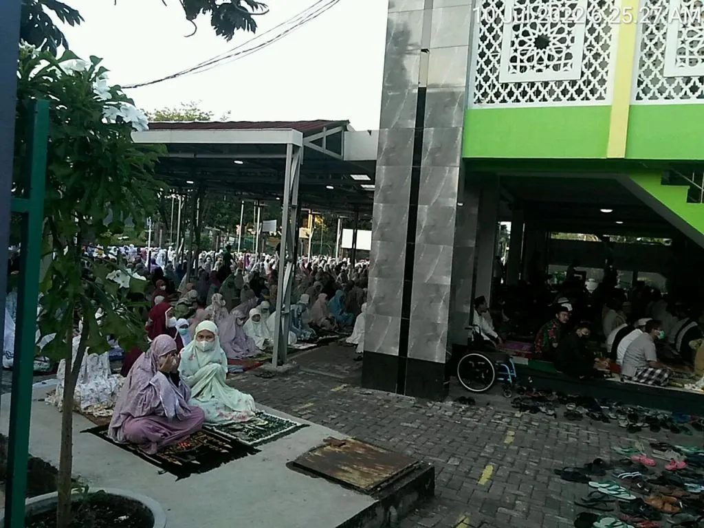 Masjid Jami Al Qodar Salurkan Hewan Qurban 11 Sapi dan 31 Kambing