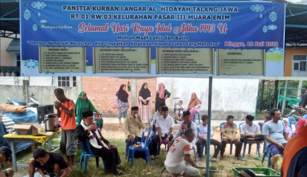 Langgar Al Hidayah Berkurban Tiga Sapi dan Empat Kambing