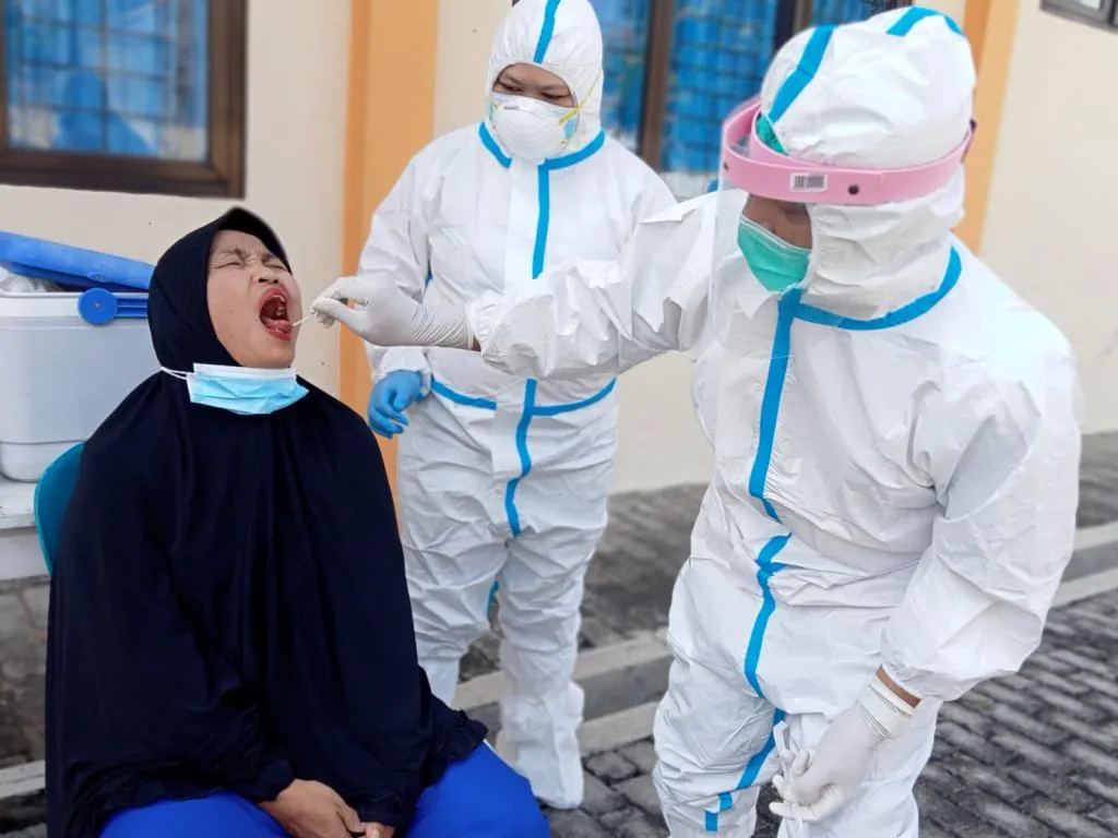 Pulang Haji, Puluhan Jemaah Kota Madiun Diswab