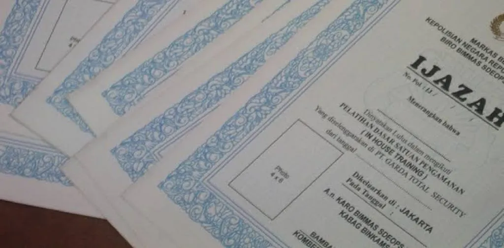 Belasan Ijasah Korban Tersandra Calo P3K Guru Ponorogo