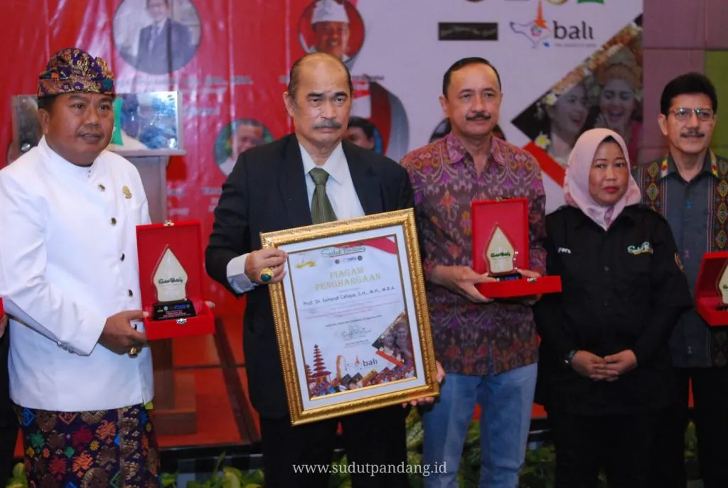 Menparekraf Apresiasi Media Sudut Pandang Gaungkan Wisata Bali Aman