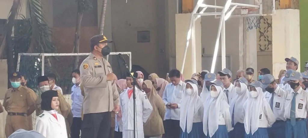 Satresnarkoba Polrestabes Surabaya Gelar Sosialisasi Anti Narkoba ke Sekolah