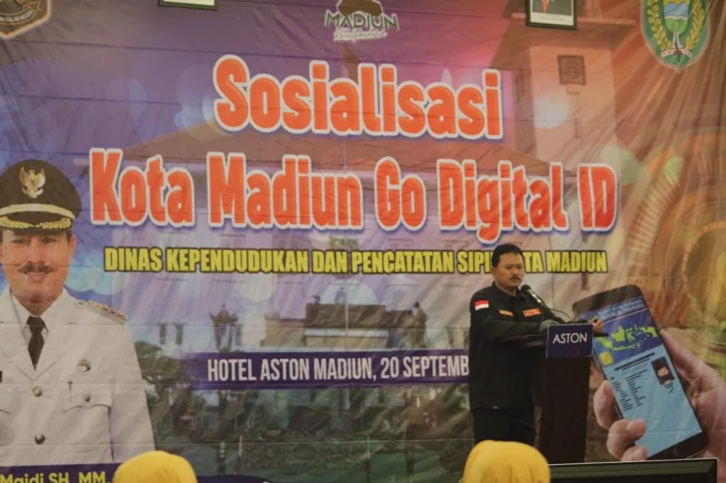 Walikota Madiun, Maidi saat membuka sosialisasi Kota Madiun Go Digital ID di Hotel Aston Madiun, Selasa (20/9/2022).