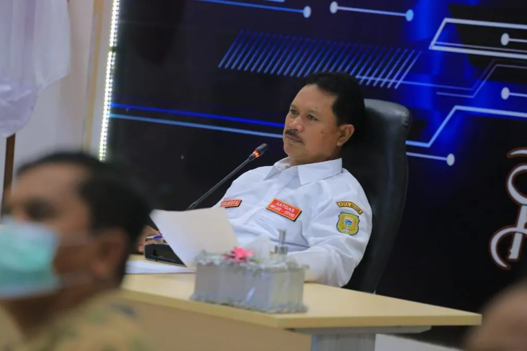 Walikota Madiun, Maidi saat memberikan pengarahan kepada puluhan konsultan pengawas dan perencana di Gedung GCIO, Kamis (22/9/2022).
