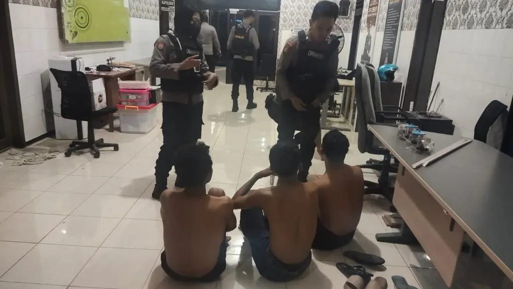 2 Perguruan Silat Surabaya Ricuh, 3 Orang Luka di Perut dan Kepala