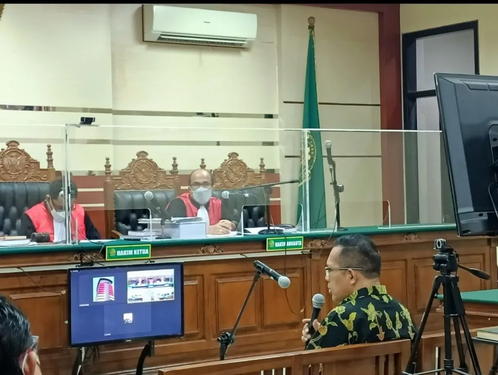 Hakim Itong Bantah Keterlibatan Suap Perkara pembubaran PT SGP