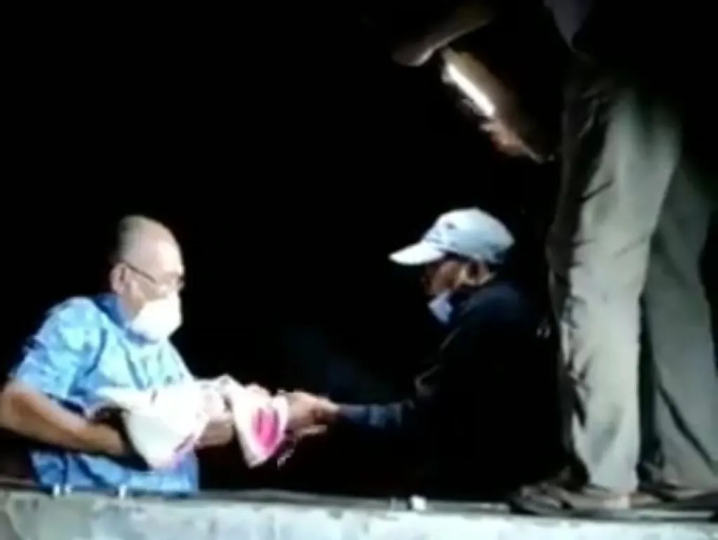 Takut Dipecat Majikan, Pembantu Rumah Tangga Buang Bayinya di Atas Genteng Rumah