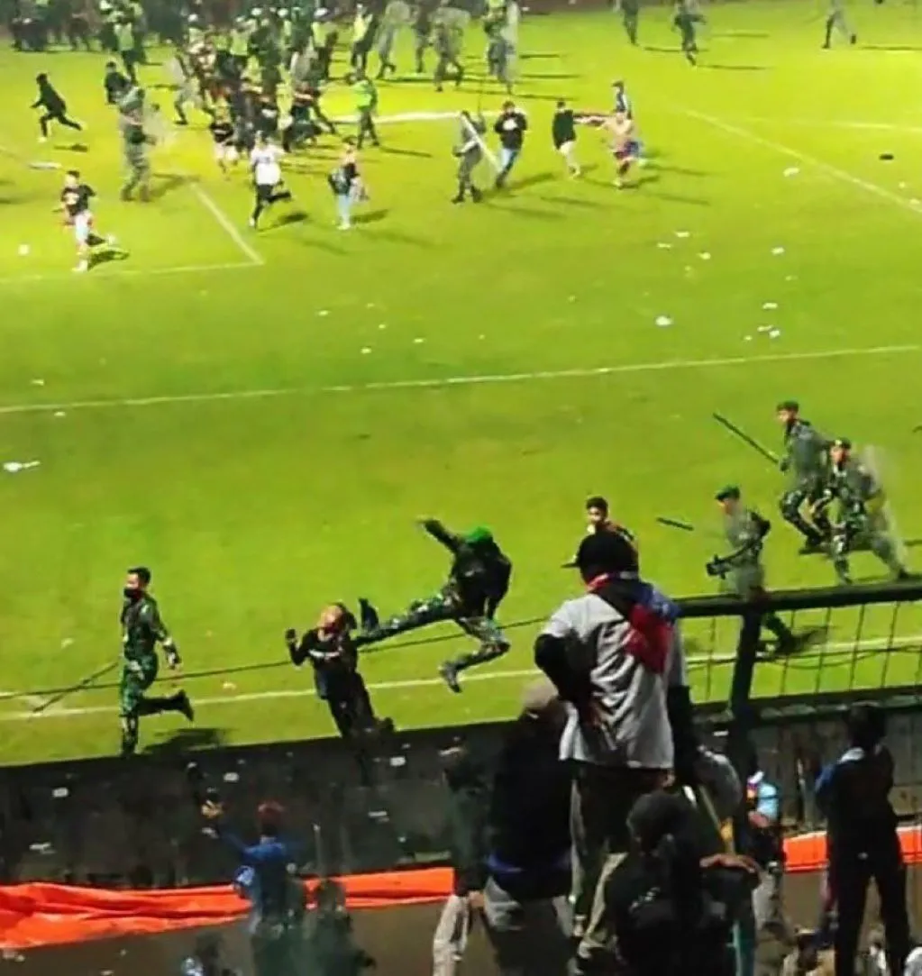 Tentara yang Viral Menendang Aremania, Terancam Dipidana