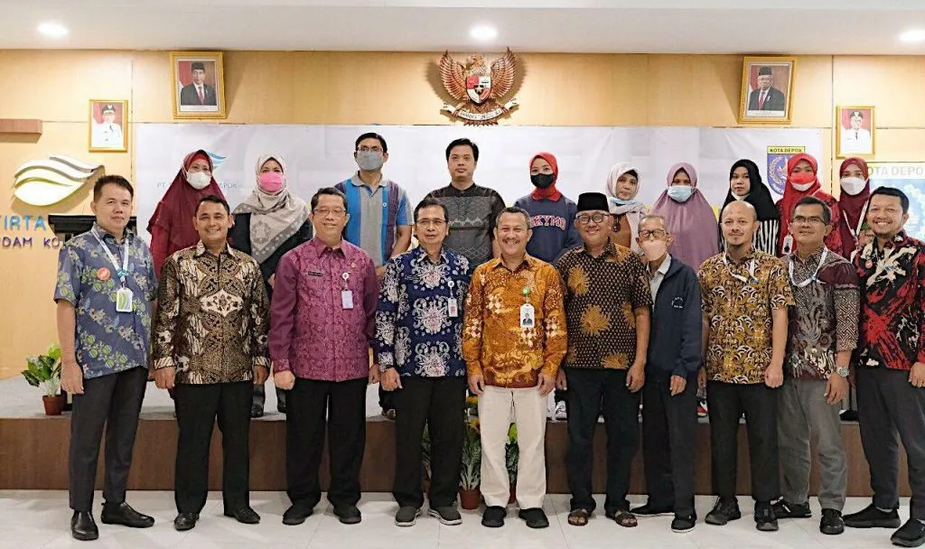 PDAM Tirta Asasta Depok Beri Penghargaan 11 Pelanggan Terbaik